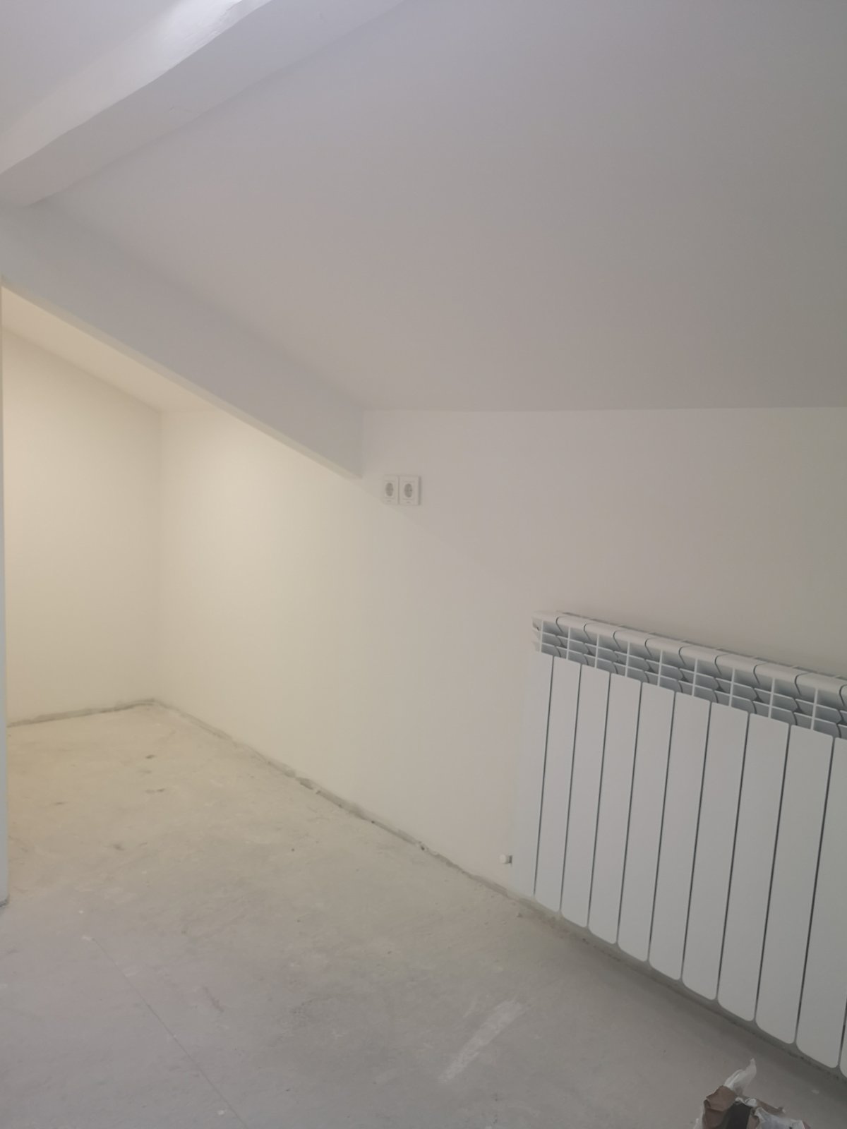 Полагане на интериорни мазилки